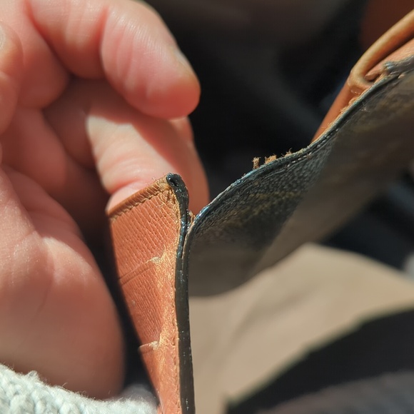 Louis Vuitton Brown and Tan Monogram Clutch Some Flaws On The Wallet. Please See - Picture 9 of 12